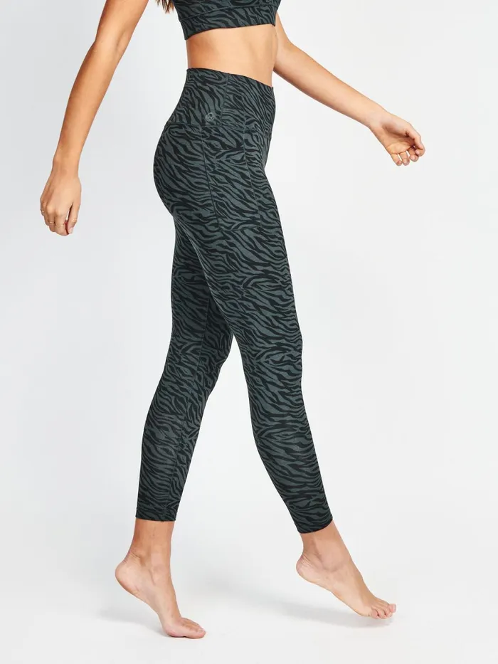 Women ALLways 78 Pocket Legging Tasc Performance Running Training