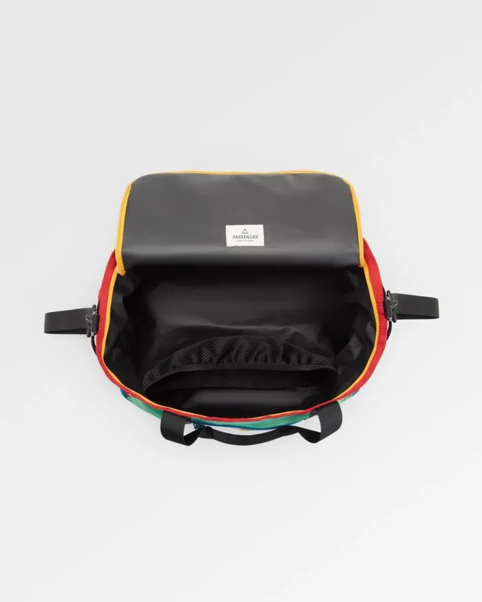 WomenMen Backpacks and Bags Passenger Sojourn Gear Tote 48L Multi Primary Multi Primary