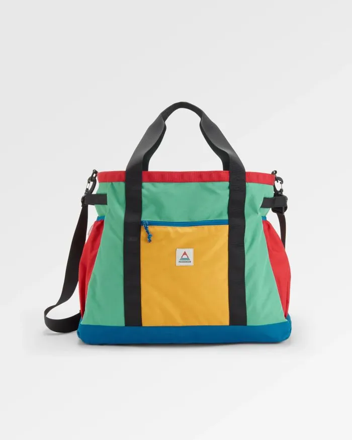 WomenMen Backpacks and Bags Passenger Sojourn Gear Tote 48L Multi Primary Multi Primary