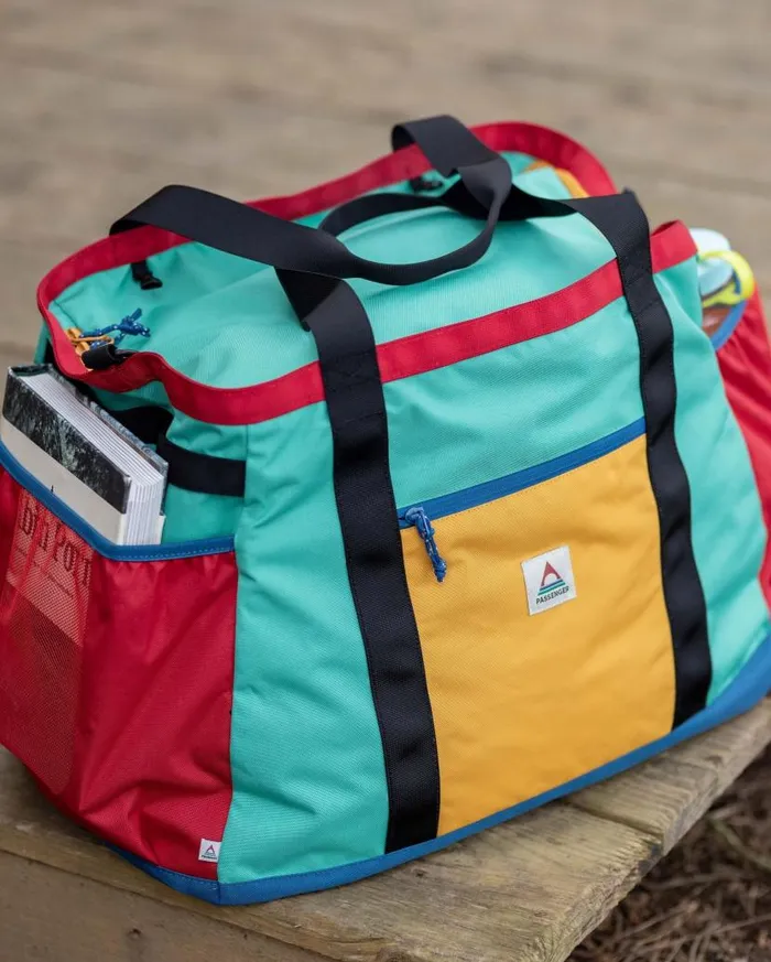 WomenMen Backpacks and Bags Passenger Sojourn Gear Tote 48L Multi Primary Multi Primary