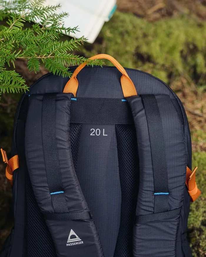 WomenMen Backpacks and Bags Passenger Track Recycled 20L Backpack Black Black
