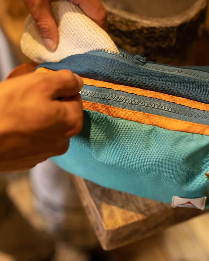 WomenMen Backpacks and Bags Passenger Travel Recycled Wash Kit Multi Colour Multi Colour