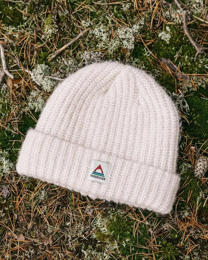 WomenMen Beanies Passenger Redwood Fleece Lined Recycled Beanie Vintage White Vintage White WomenMen Beanies Passenger Redwood Fleece Lined Recycled Beanie Vintage White Vintage White
