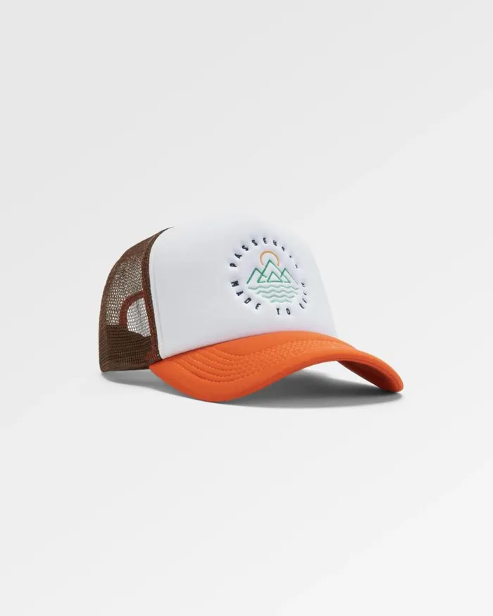 WomenMen Caps and Hats Passenger Escapism Snapback Trucker Cap ChestnutSunrise Orange Chestnutsunrise Orange