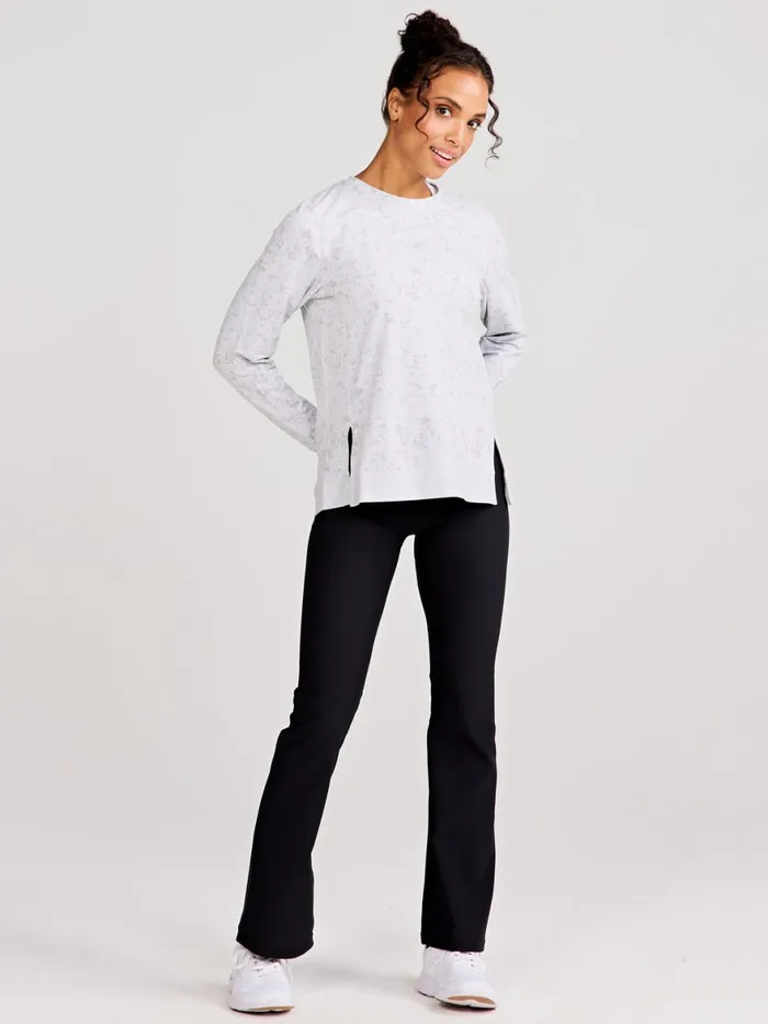 Women Riverwalk Sweatshirt 20 Tasc Performance Yoga Studio