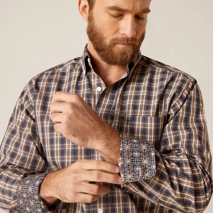 Wrinkle Free Kareem Fitted Whitewhite Men Ariat Button Down Shirts Wrinkle Free Kareem Fitted Whitewhite Men Ariat Button Down Shirts